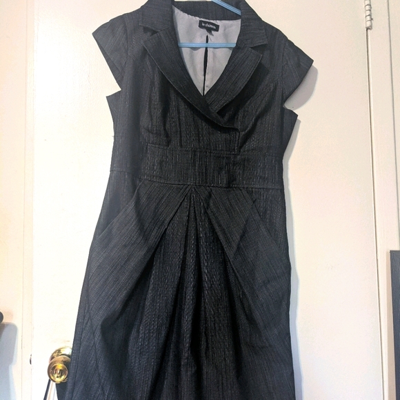 Le Chateau Dress - Picture 1 of 3